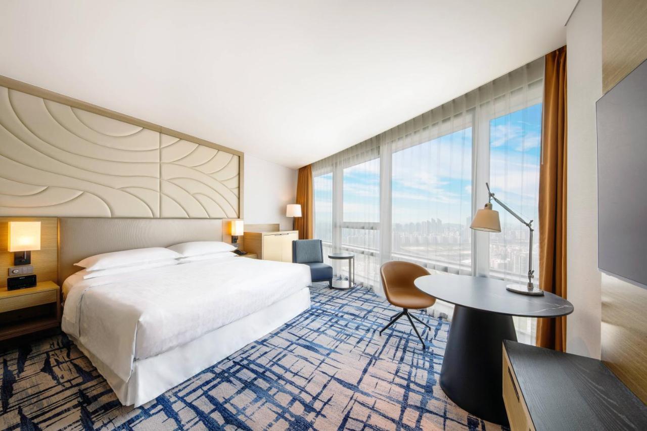 Sheraton Seoul D Cube City Hotel Gimpo Екстериор снимка
