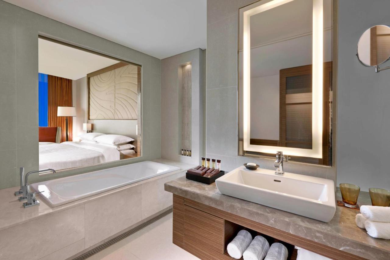 Sheraton Seoul D Cube City Hotel Gimpo Екстериор снимка